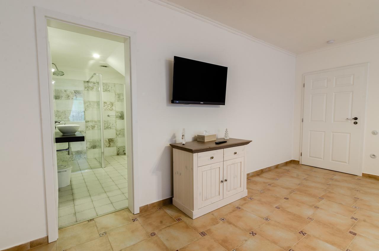 Guesthouse Sam Roudnice nad Labem Buitenkant foto