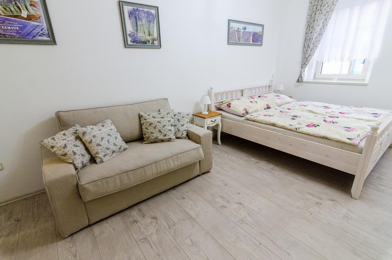 Guesthouse Sam Roudnice nad Labem Buitenkant foto