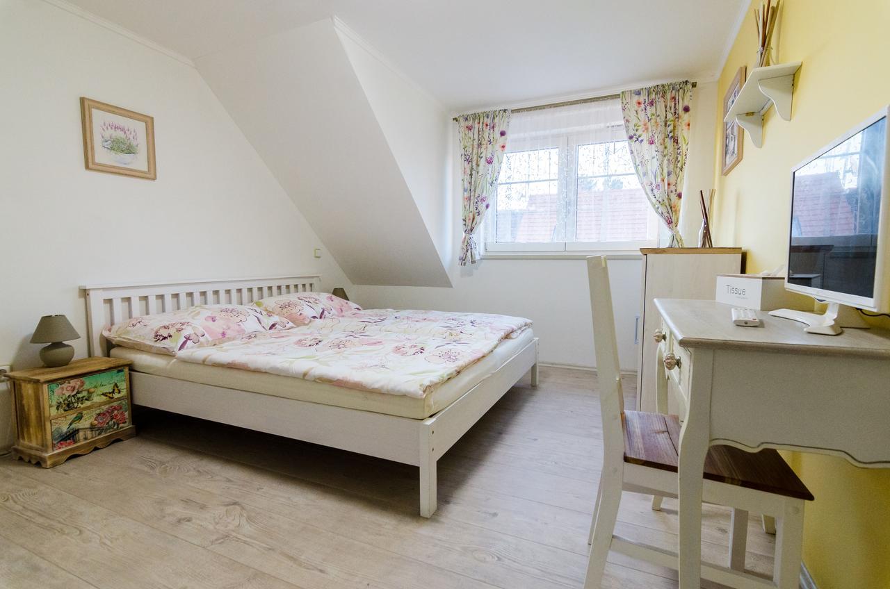 Guesthouse Sam Roudnice nad Labem Buitenkant foto